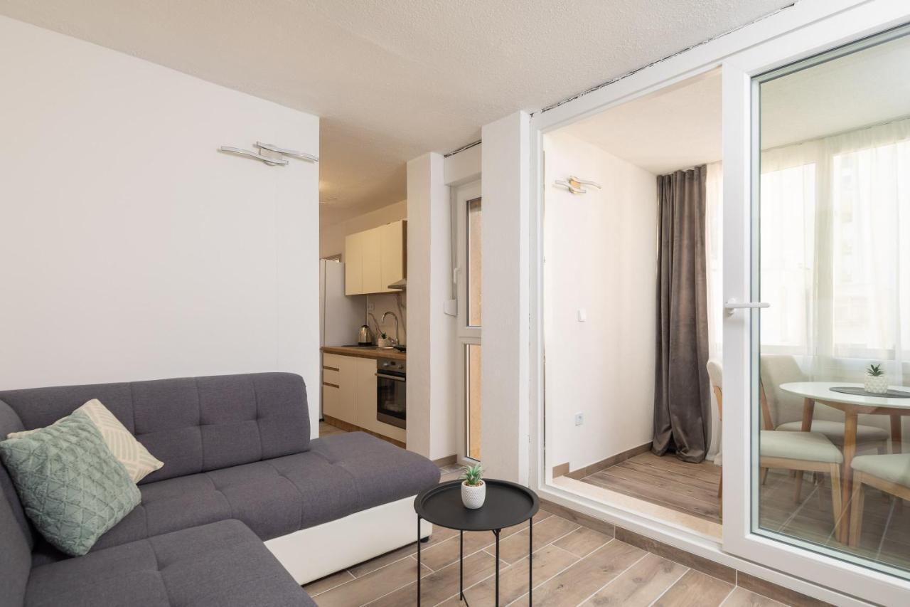 River Park Apartments Omiš Buitenkant foto