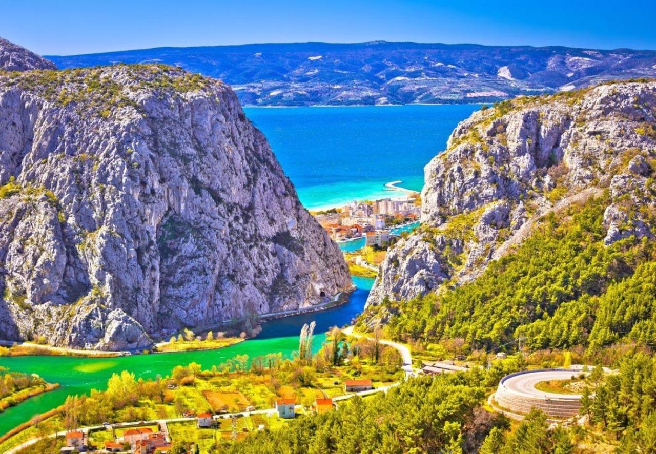 River Park Apartments Omiš Buitenkant foto